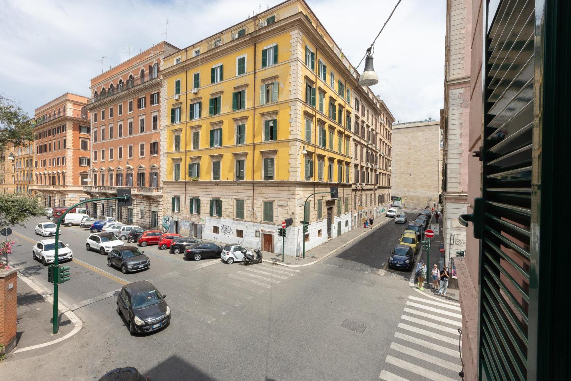 Iron Cityaus Termini Rome Luaran gambar